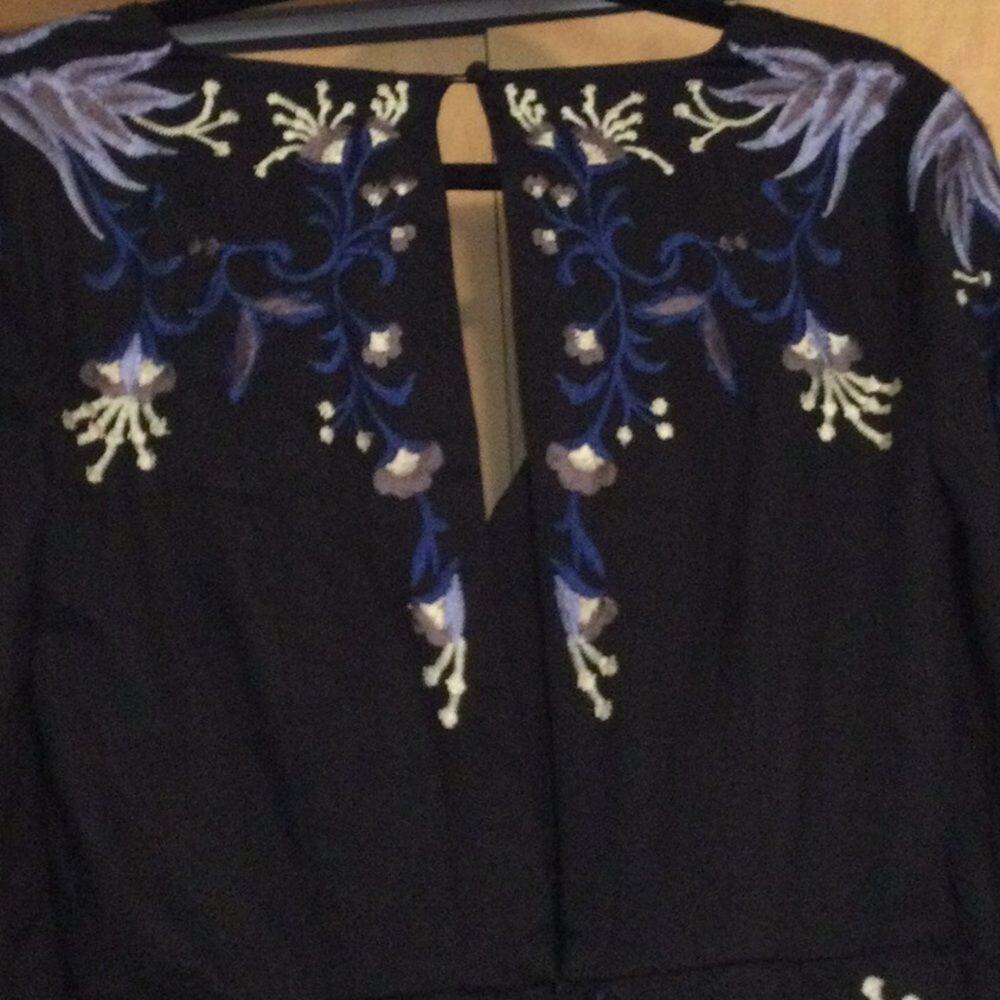 Urban Outfitters Floral Jumpsuit embroidered - Picture 8 of 16